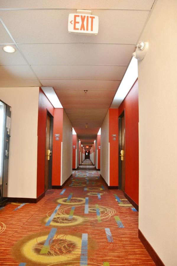 | Country Hearth Inn & Suites - Kenton