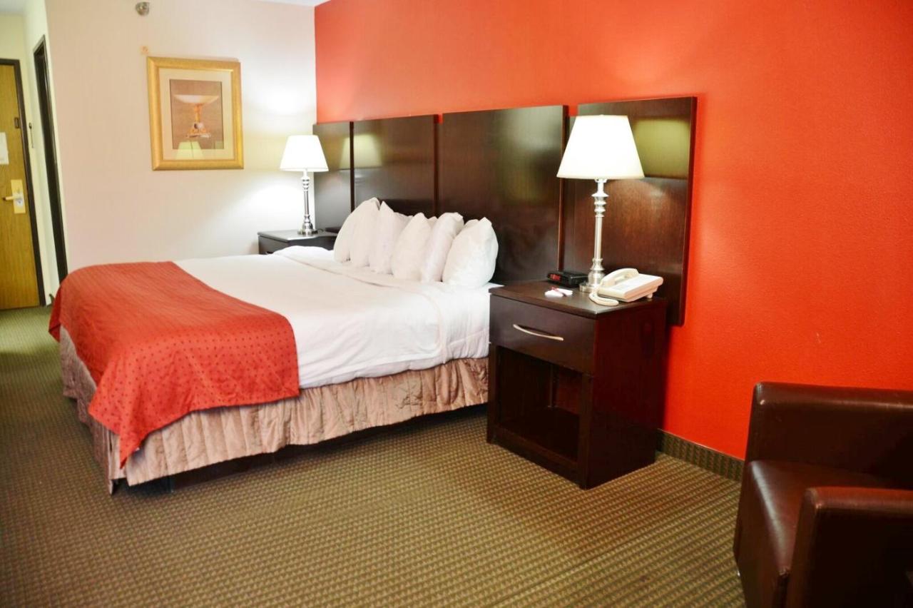 | Country Hearth Inn & Suites - Kenton
