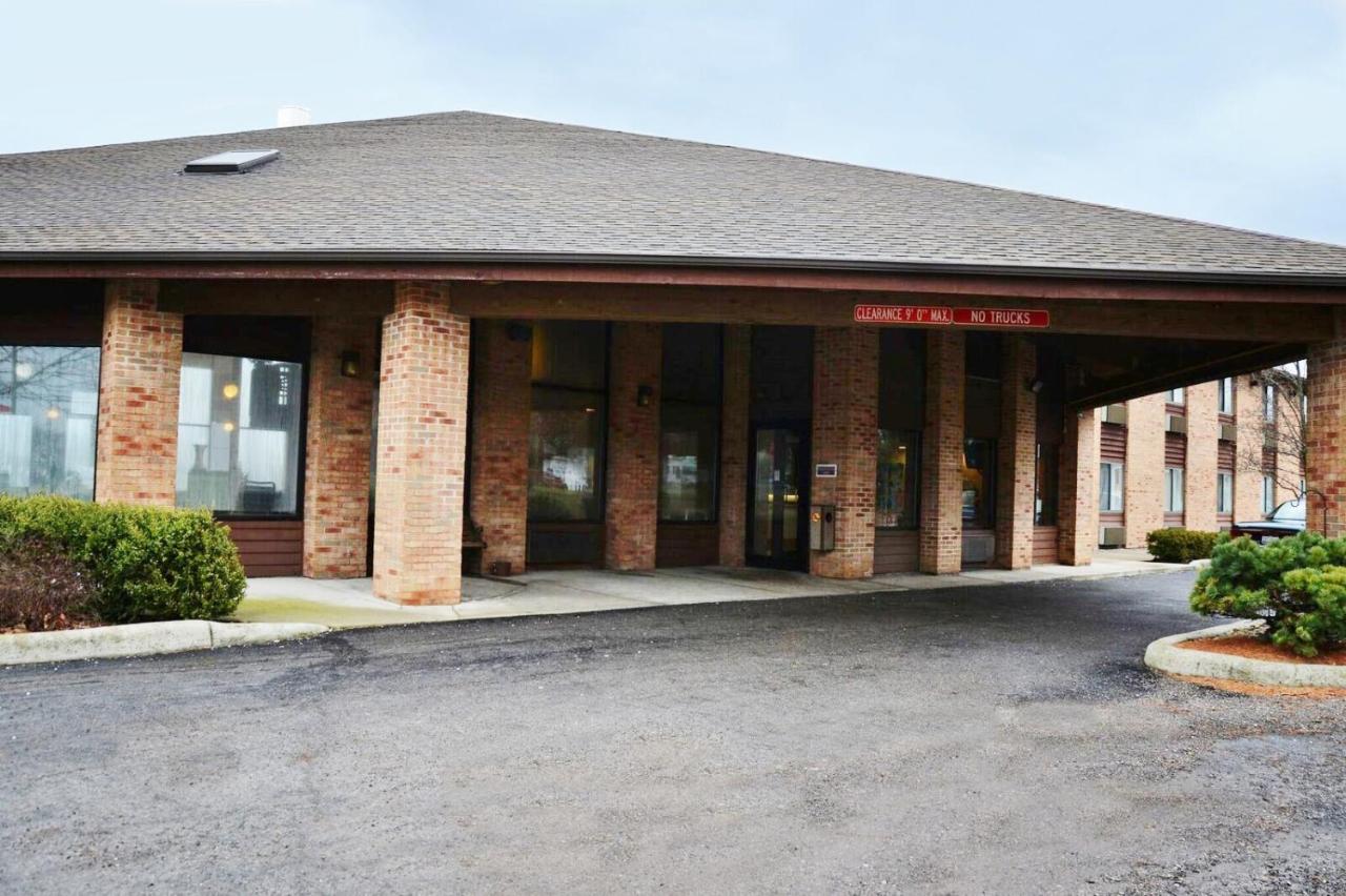 | Country Hearth Inn & Suites - Kenton