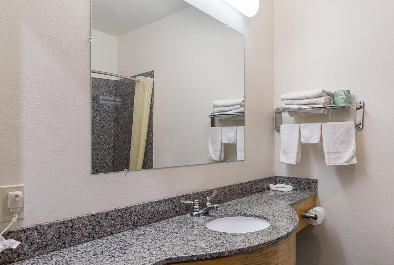 | Budget Inn Ganado