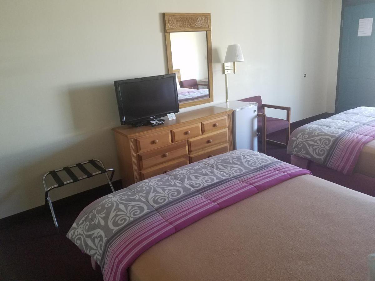 | Ozark Valley Inn