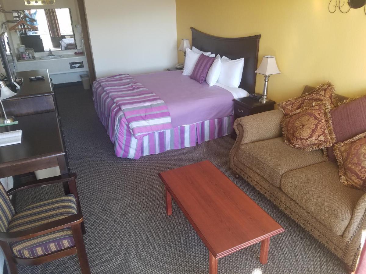 | Ozark Valley Inn