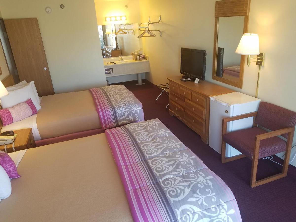 | Ozark Valley Inn