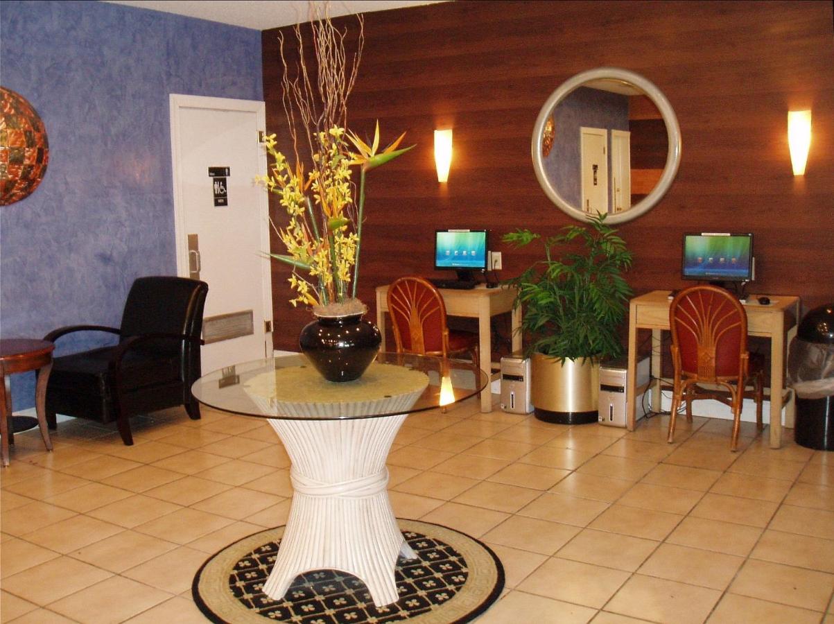  | Red Carpet Inn Airport Fort Lauderdale