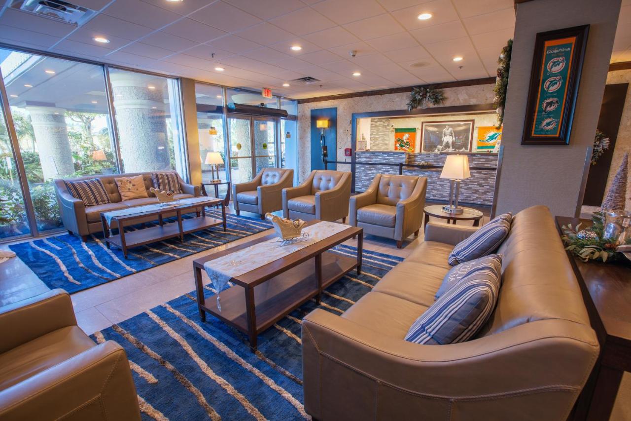 | Stadium Hotel