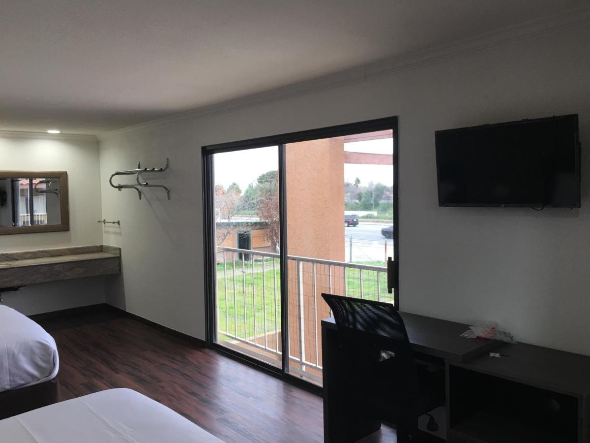  | Econo Lodge