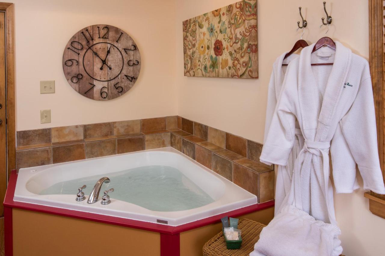  | Farmers Guest House