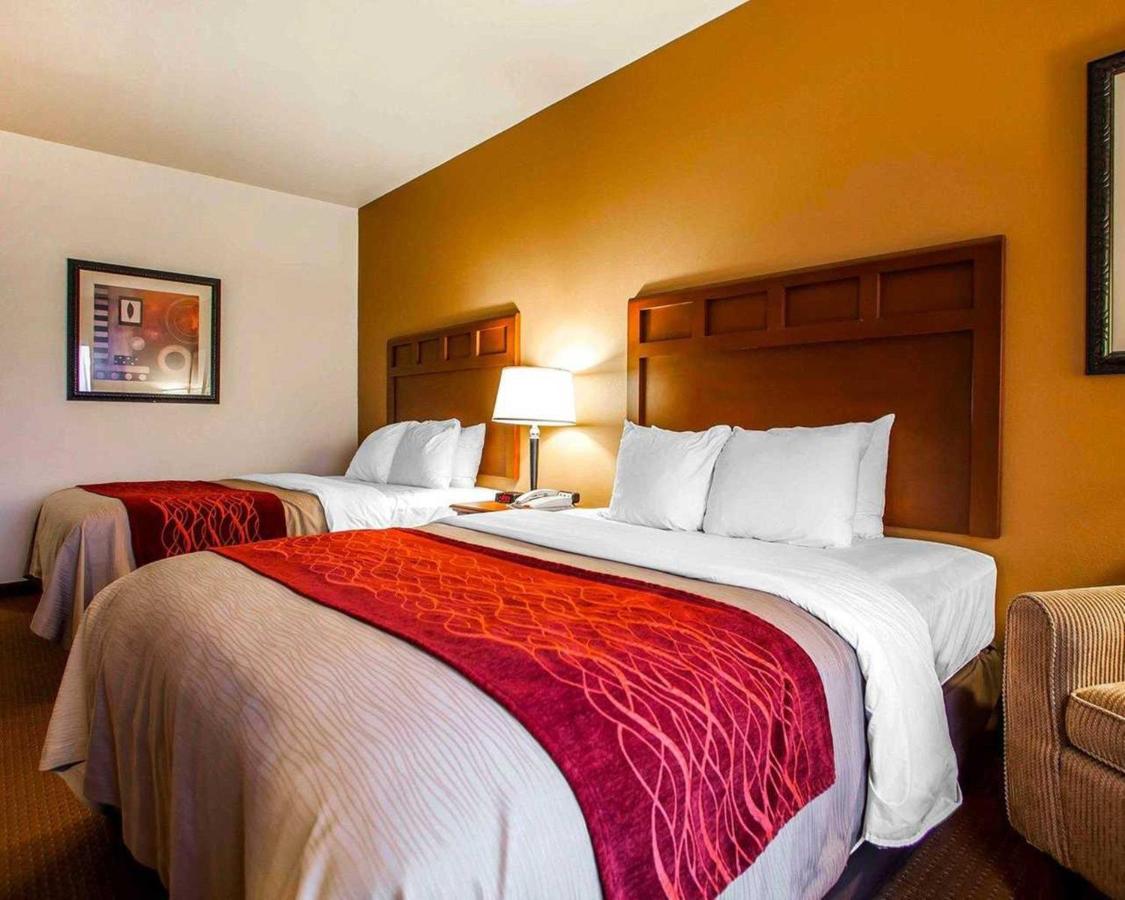 Queen Room with Two Queen Beds - Non-Smoking at Comfort Inn & Suites Grinnell near I-80