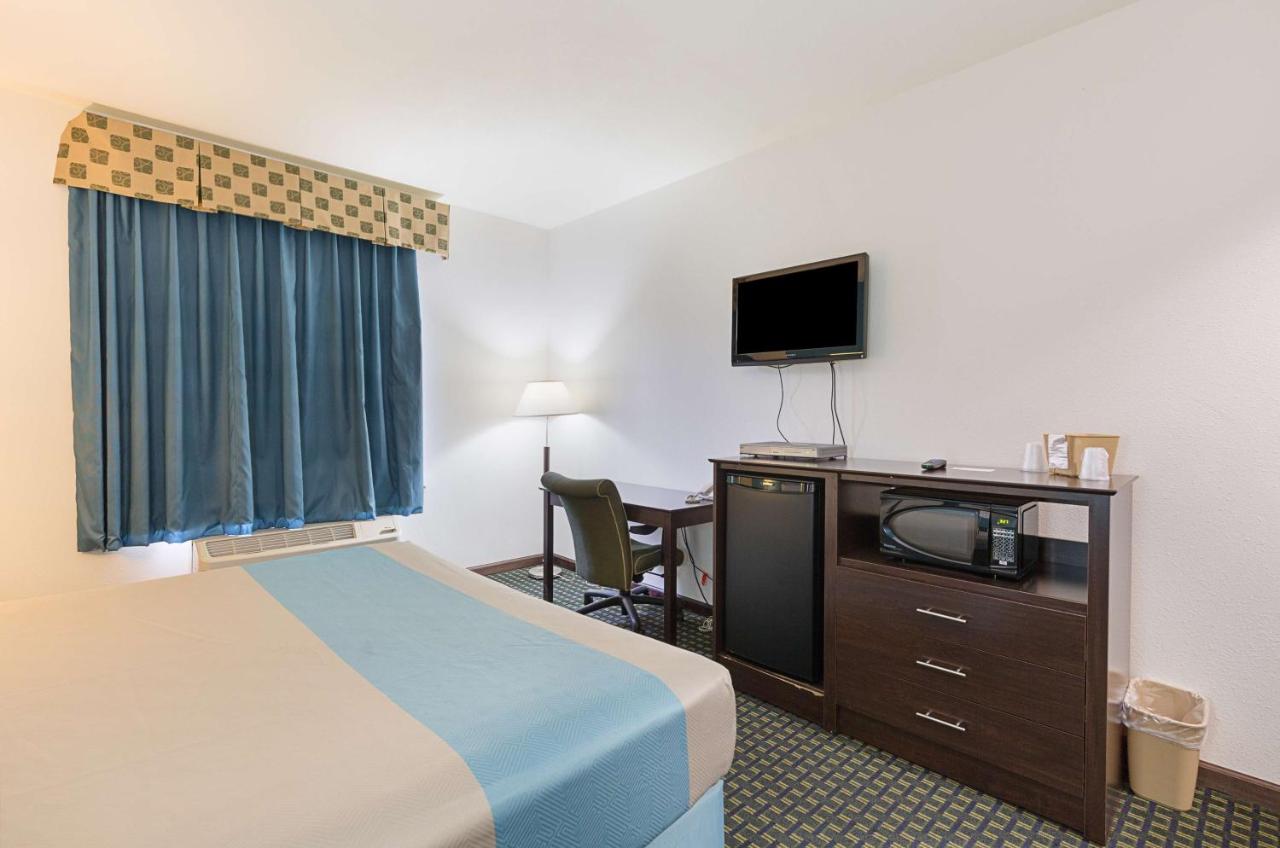 | Budget Inn Ganado