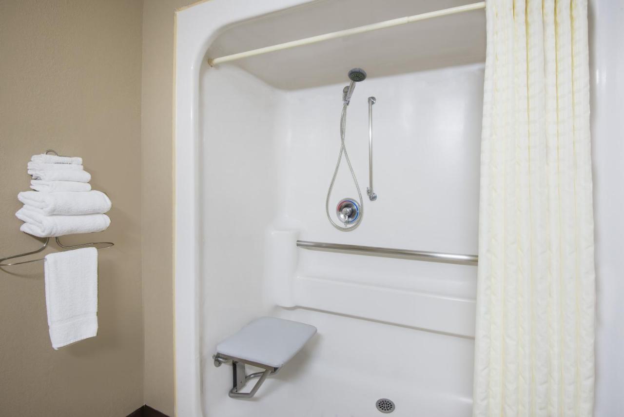 1 Queen Bed, Pet Friendly, Mobility Accessible Room, Non-Smoking at Super 8 by Wyndham Clearfield