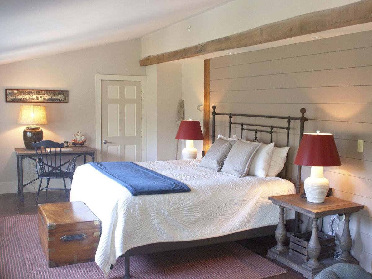| Three Chimneys Inn