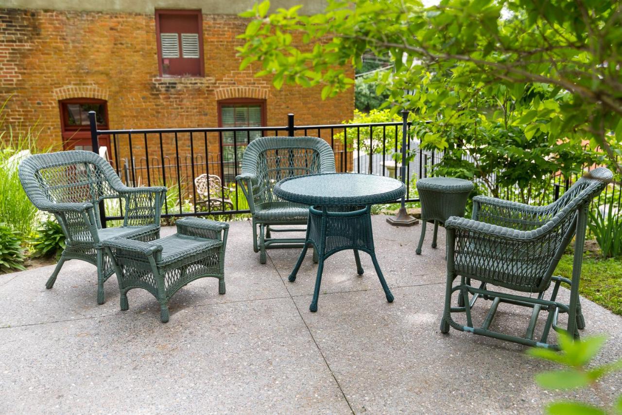  | Farmers Guest House