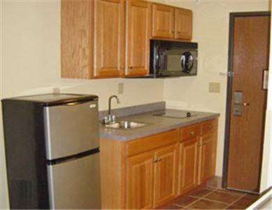  | Hometown Inn & Suites