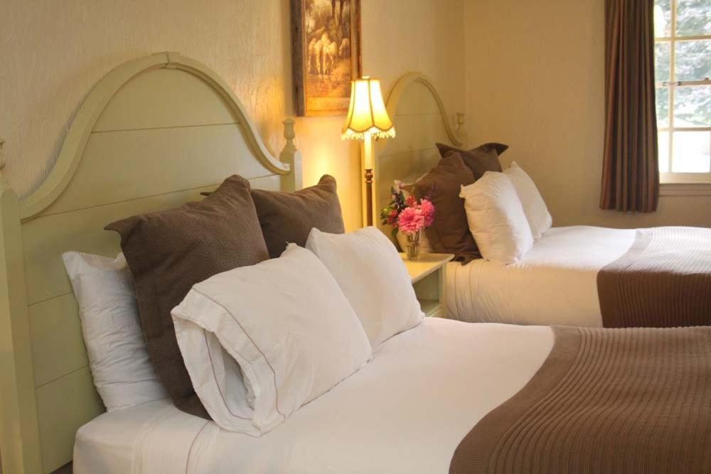 | Hillwinds Inn - Blowing Rock