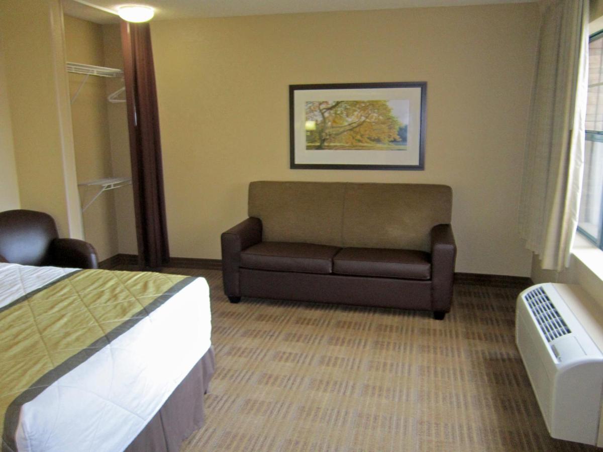 Deluxe Studio with 2 Double Beds - Non Smoking - Disability Access at Extended Stay America Suites Memphis Germantown West