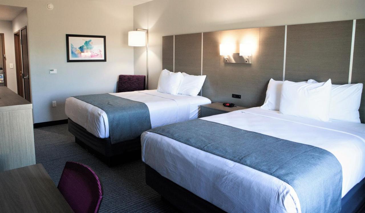 | Days Inn & Suites by Wyndham Houston NW Cypress