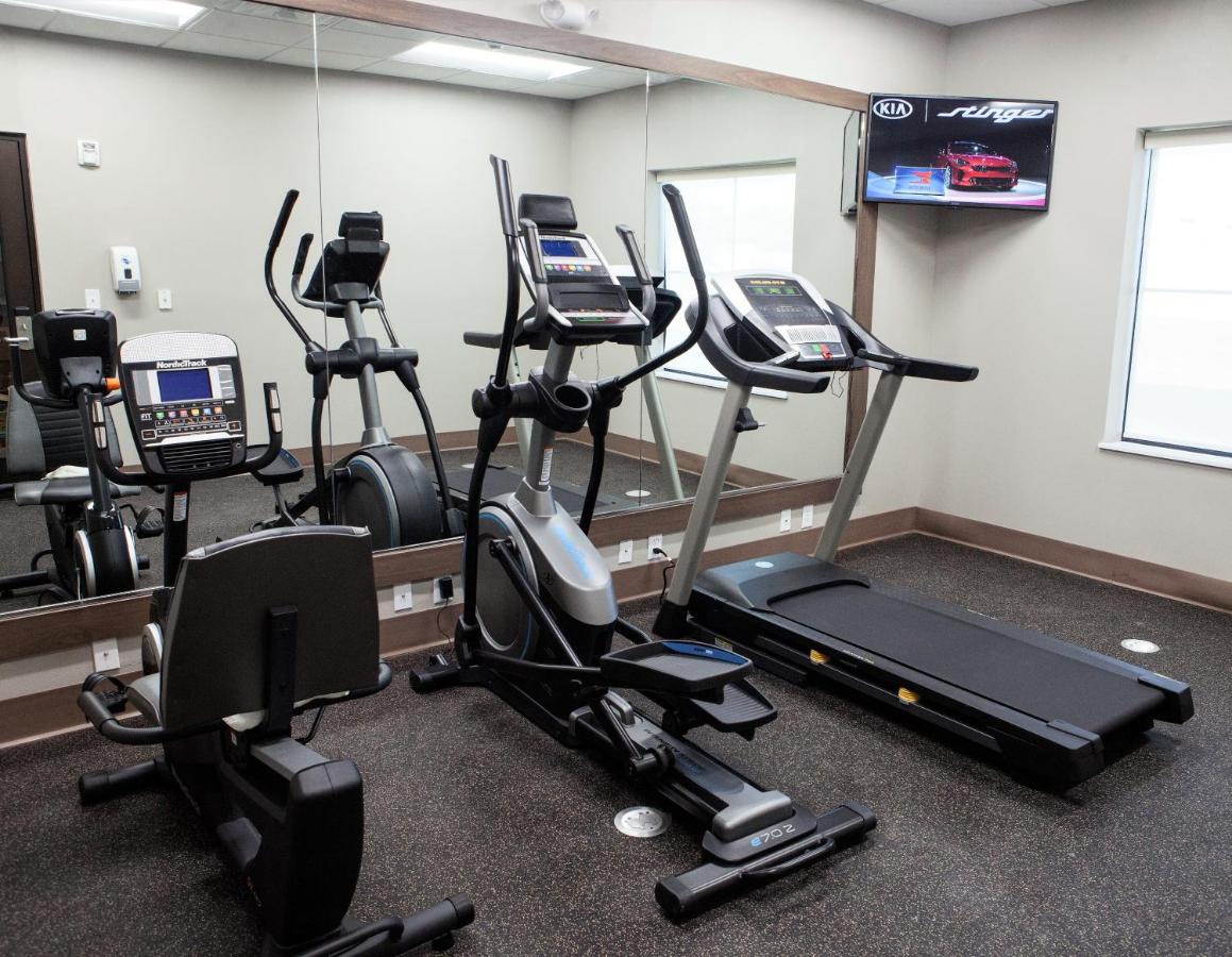 | Days Inn & Suites by Wyndham Houston NW Cypress