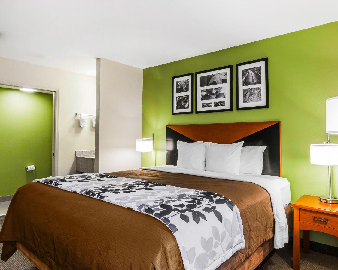 King Room - Non-Smoking at Spark by Hilton Oxford
