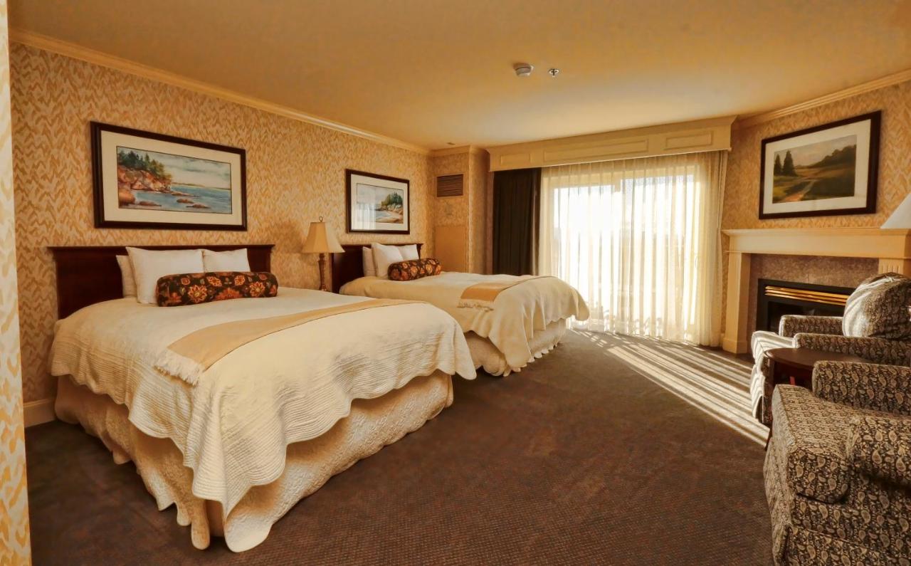 | Fairhaven Village Inn