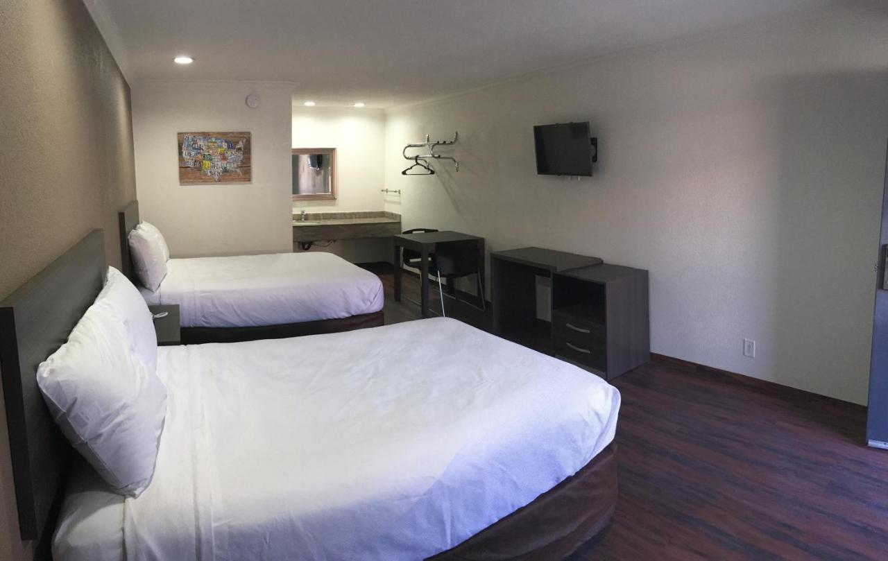  | Econo Lodge