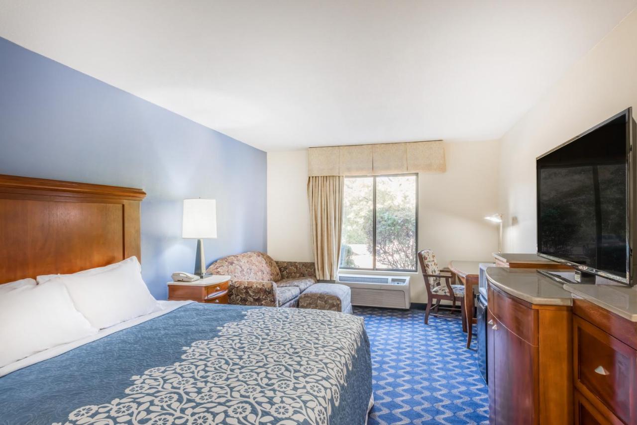  | Aderi Hotel Near Casino