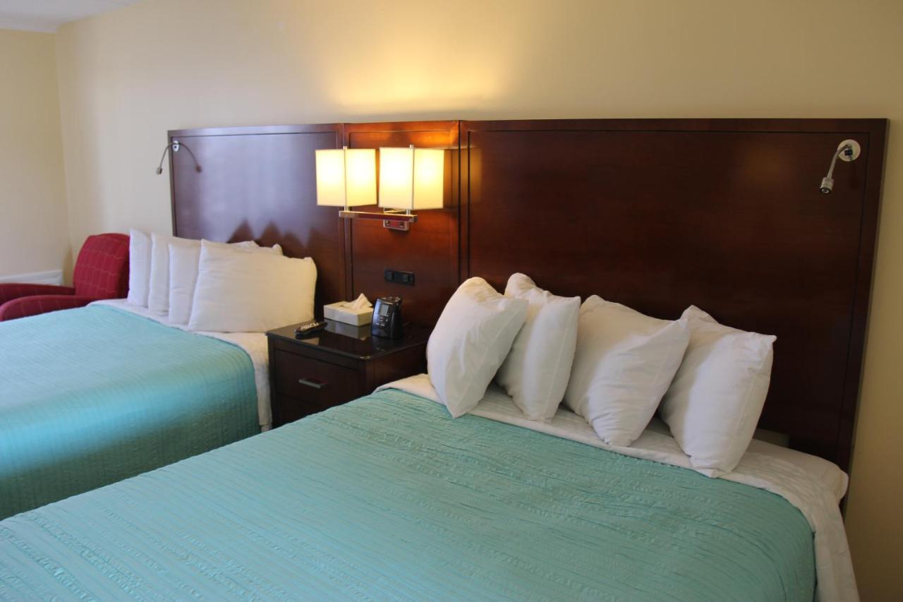 | Seaside Inn & Suites