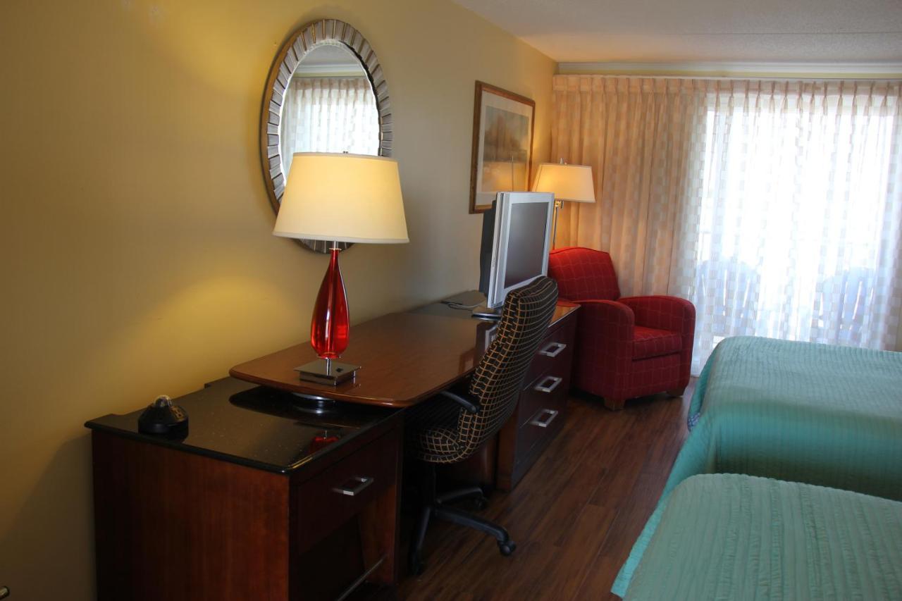 | Seaside Inn & Suites