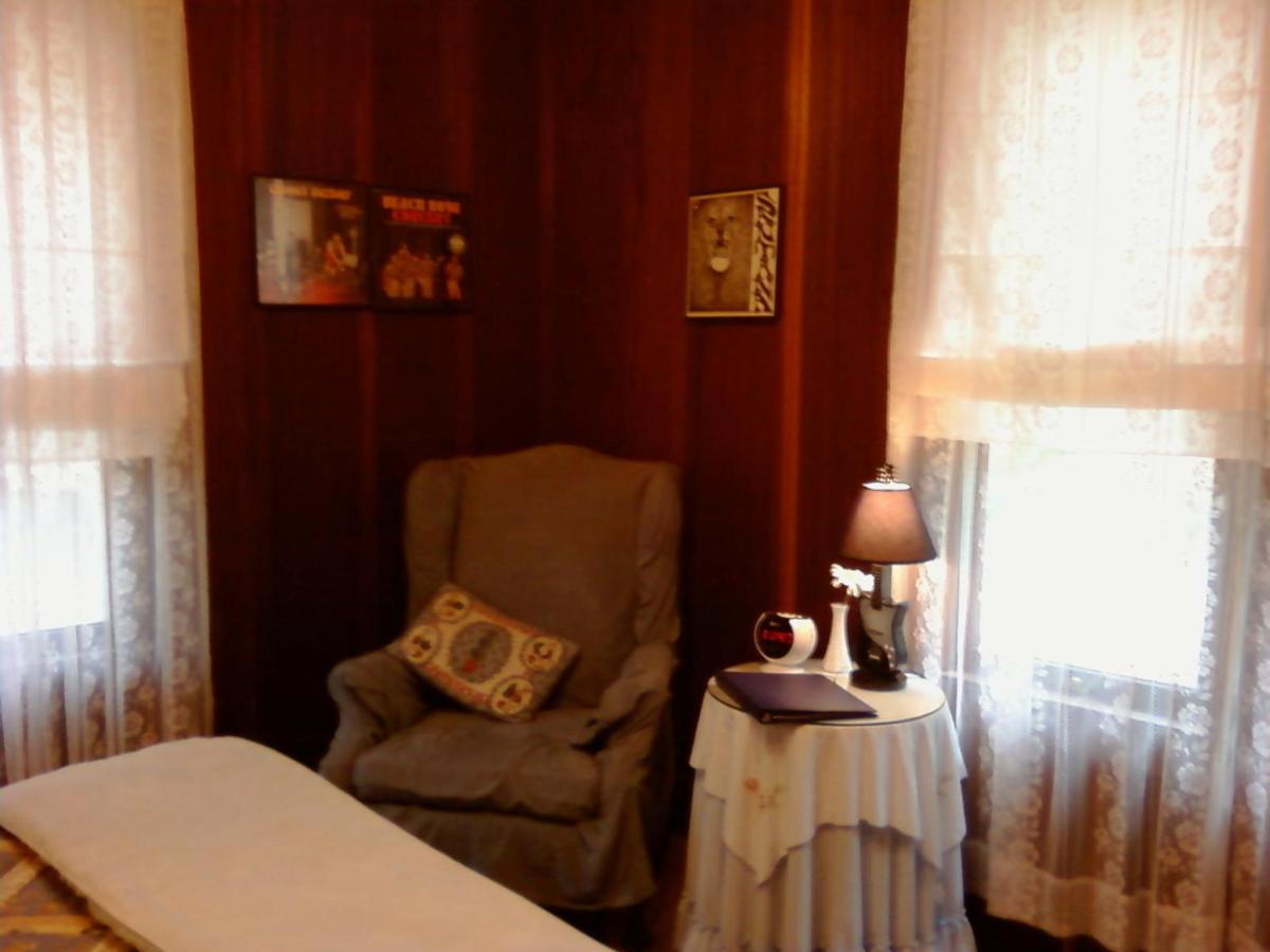 | Fairview Manor Bed and Breakfast