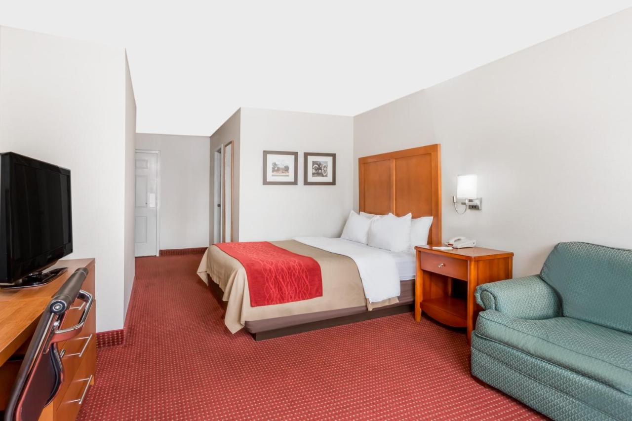 | Days Inn by Wyndham Williamsburg Historic Area