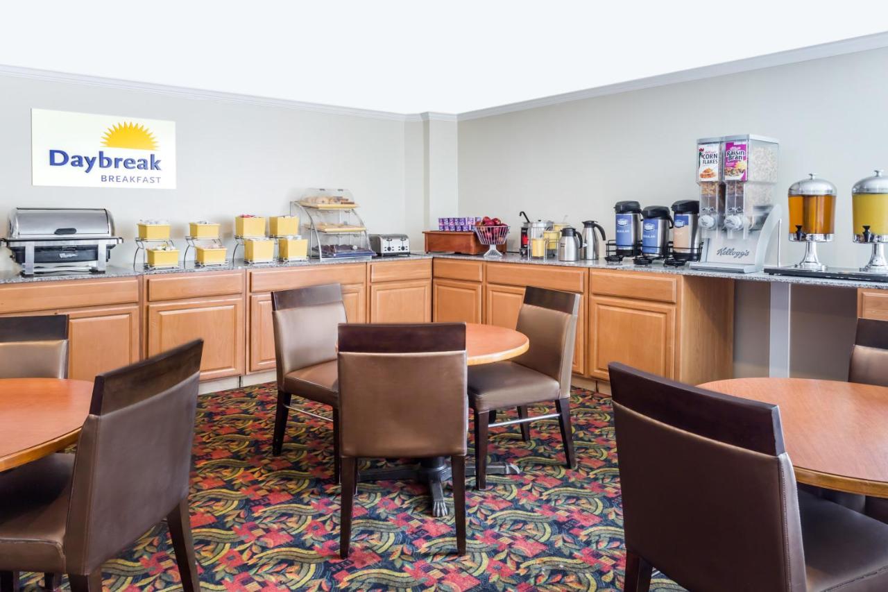 | Days Inn by Wyndham Williamsburg Historic Area