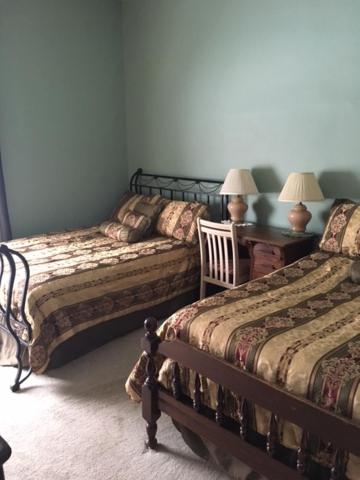 | Victorian Charm Inn