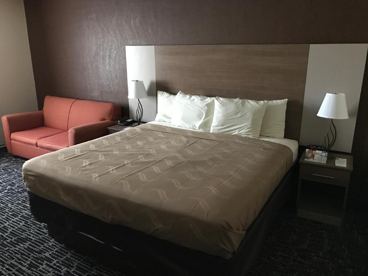 King Room - Smoking at Quality Inn Near Pimlico Racetrack