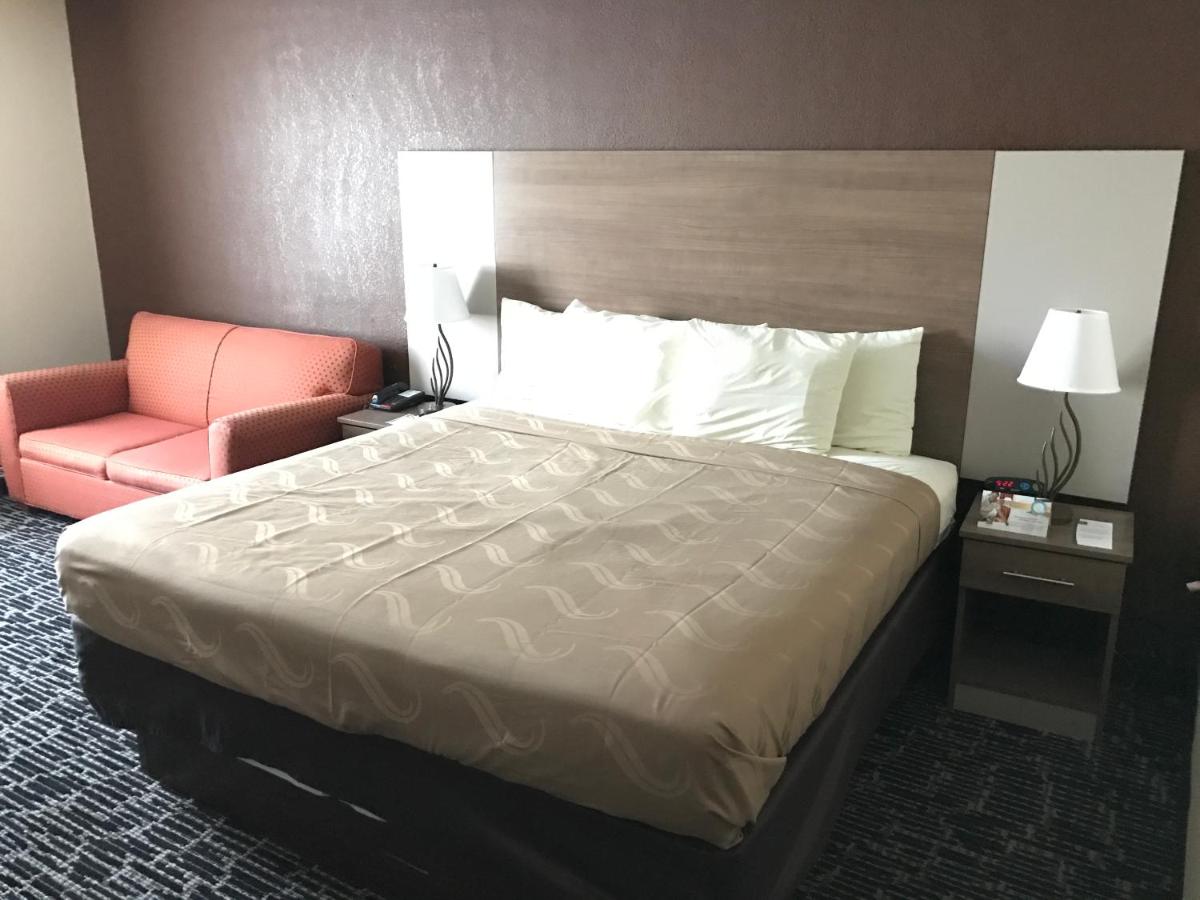 King Room - Accessible/Non-Smoking at Quality Inn Near Pimlico Racetrack