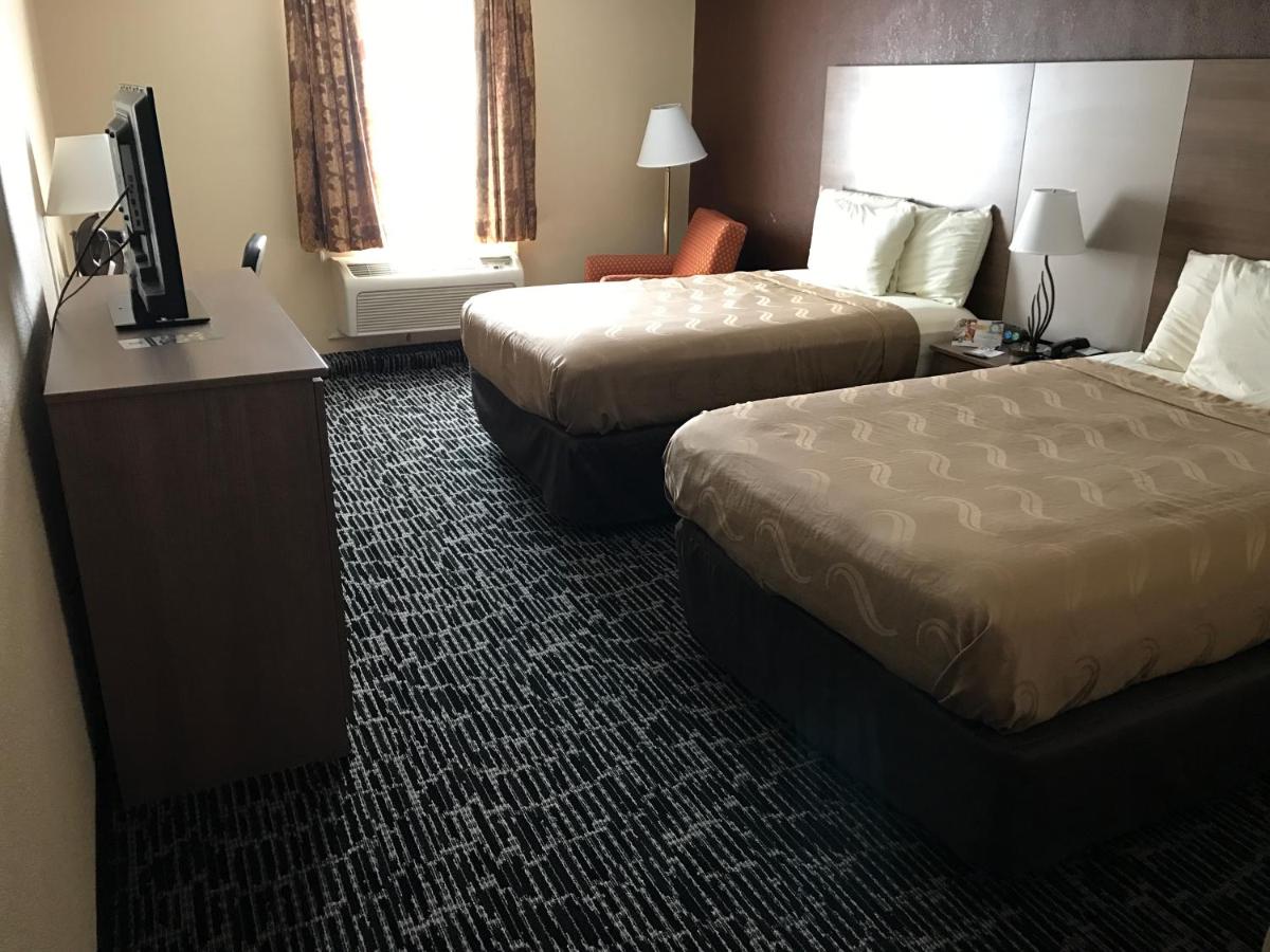 Double Room with Two Double Beds at Quality Inn Near Pimlico Racetrack