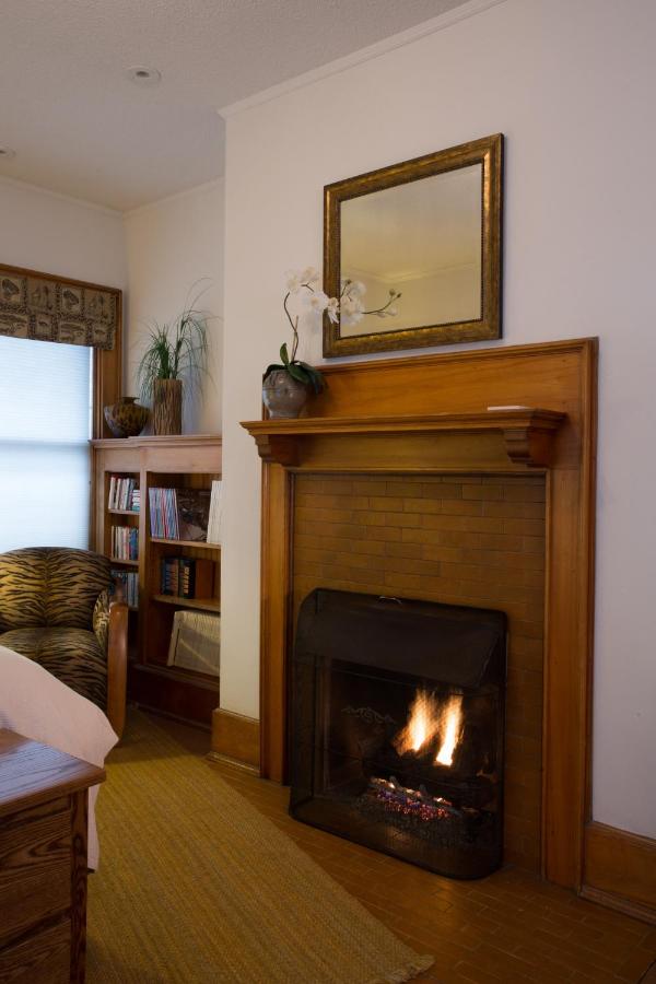 Deluxe Queen Room at Stewart Inn