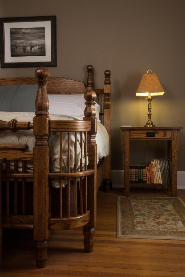 Deluxe King Room at Stewart Inn