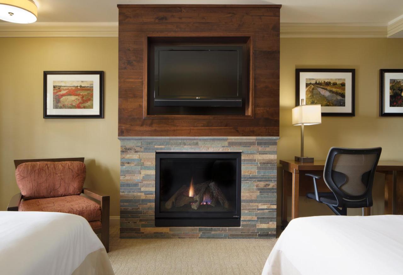 Deluxe Two Queen Room - Disability Access at Hotel Abrego