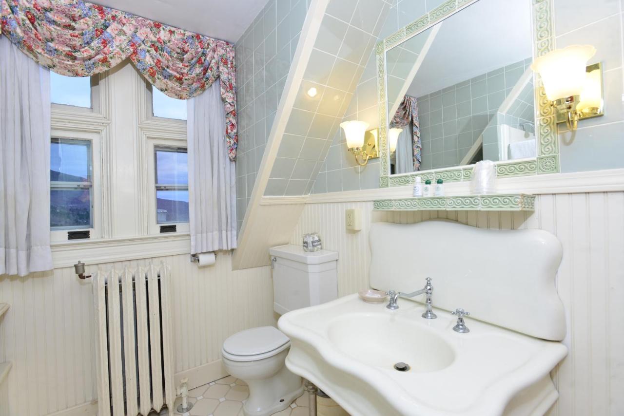 | Wilburton Inn