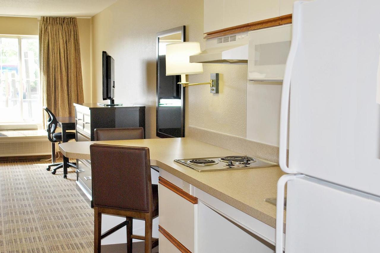  | Extended Stay America Suites - Cleveland - Beachwood - Orange Place - North