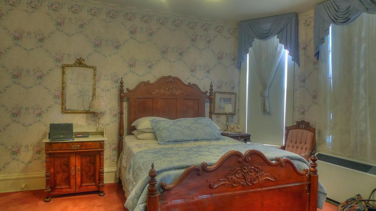 | The Redstone Inn and Suites