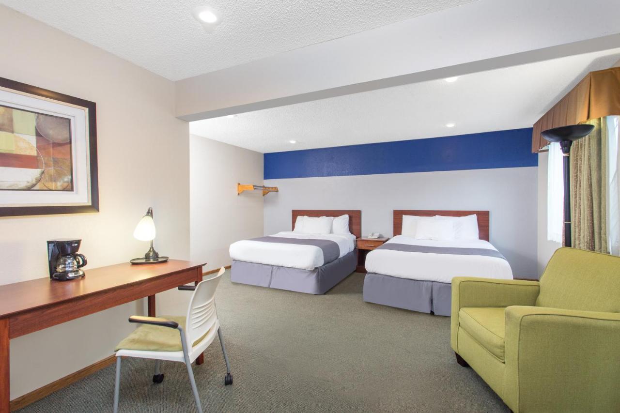 Triple Studio Suite - Non-Smoking at Baymont by Wyndham Dubuque