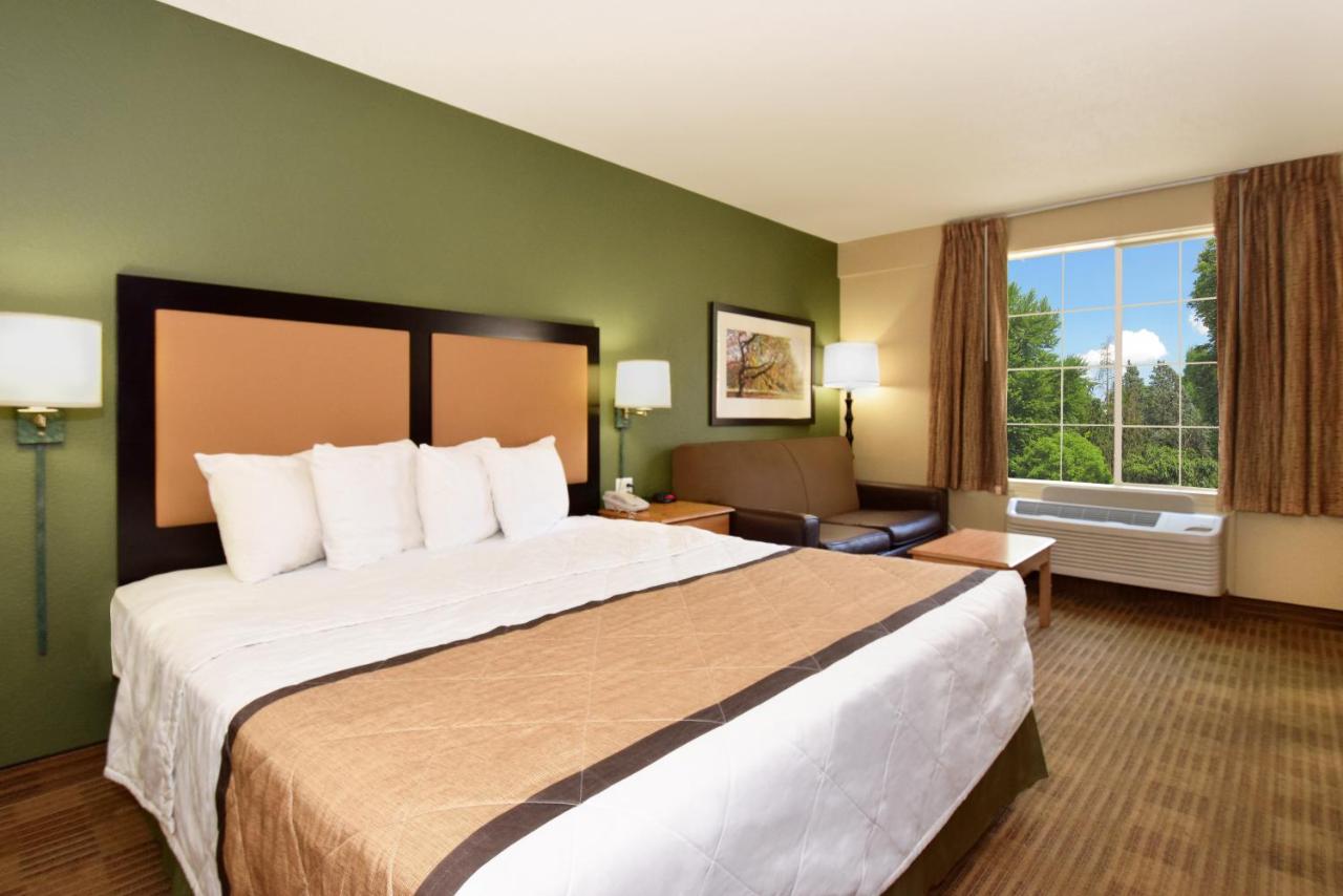 Deluxe Studio with 1 King Bed - Non-Smoking at Extended Stay America Suites Sacramento South Natomas