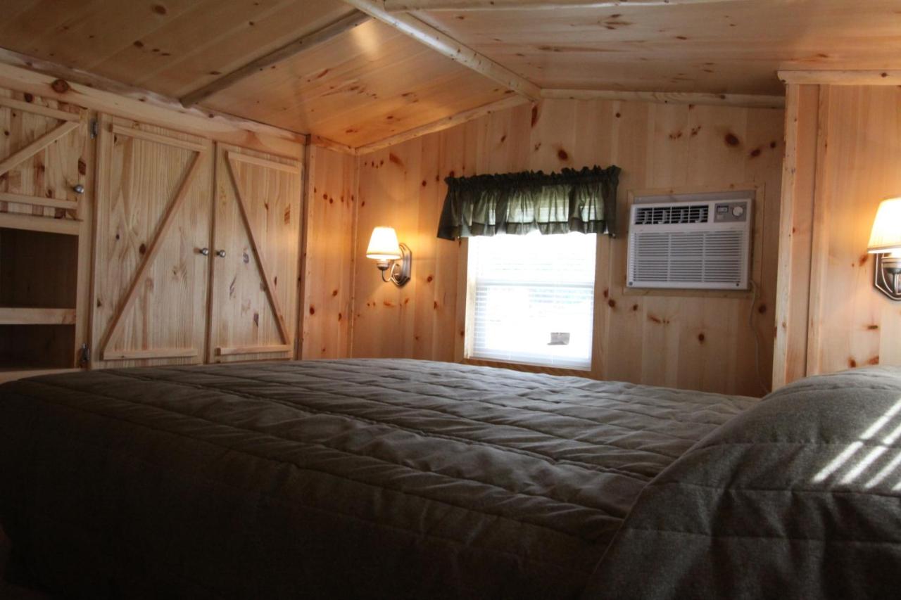 | Blackhawk RV Campground Loft Cabin 11