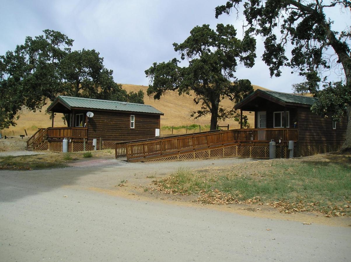 | San Benito Camping Resort One-Bedroom Cabin 9