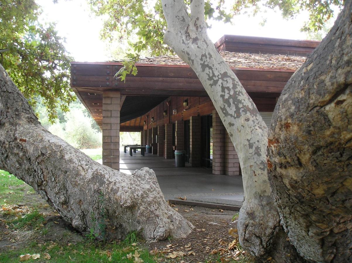 | San Benito Camping Resort One-Bedroom Cabin 3