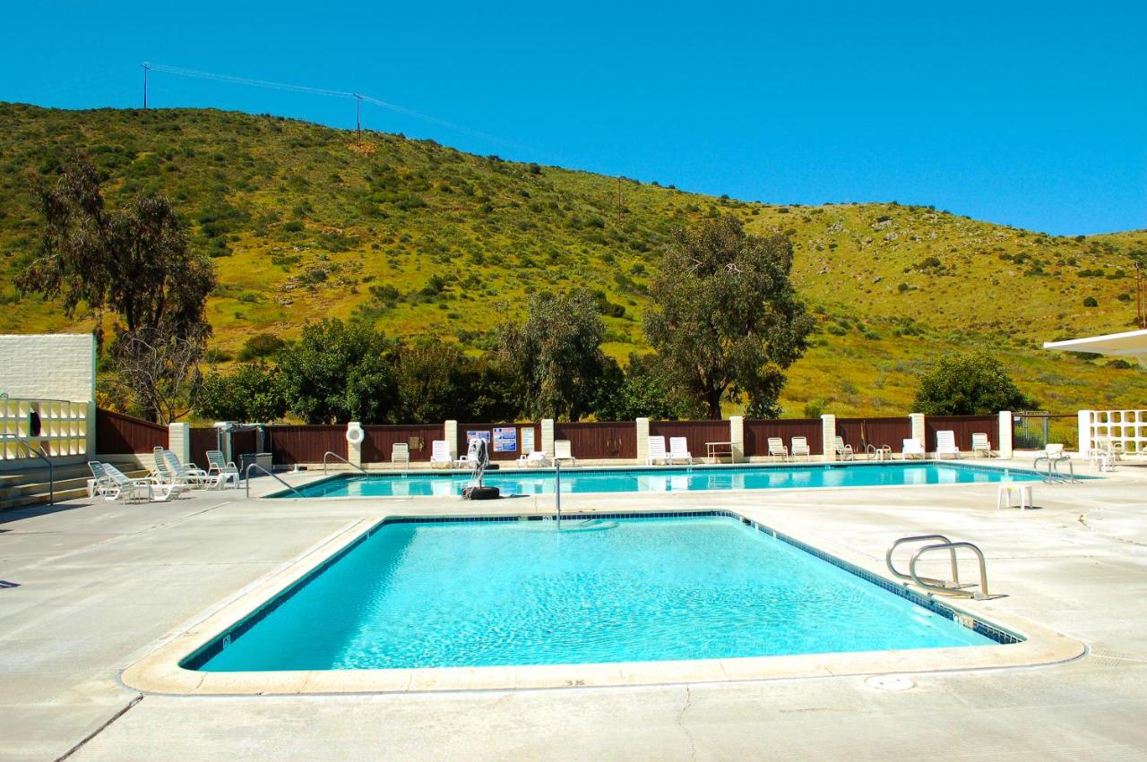| Pio Pico Camping Resort Studio Cabin 7