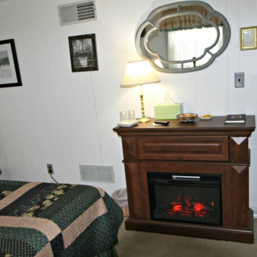 | Carriage Corner Bed & Breakfast