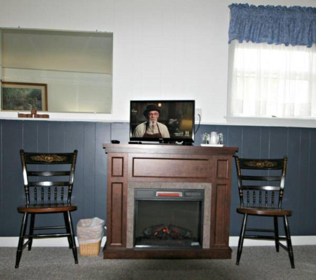 | Carriage Corner Bed & Breakfast