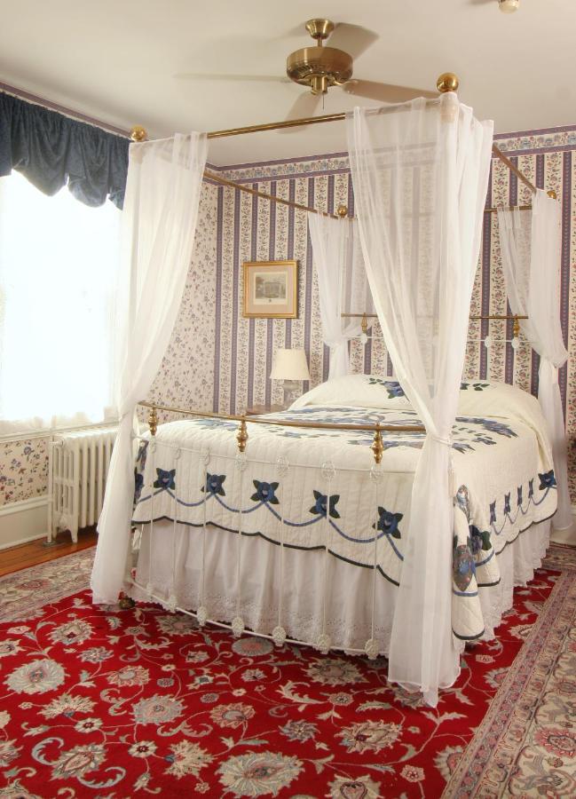  | The Queen Victoria