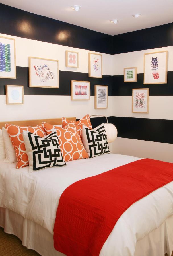 Surf Themed Queen Room at La Casa del Camino